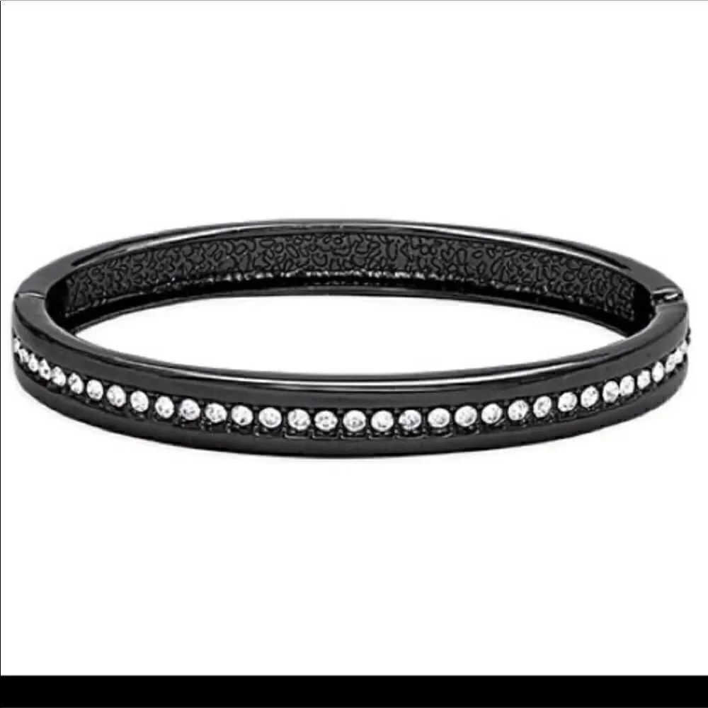 Premier Designs Striking bracelet NWOT